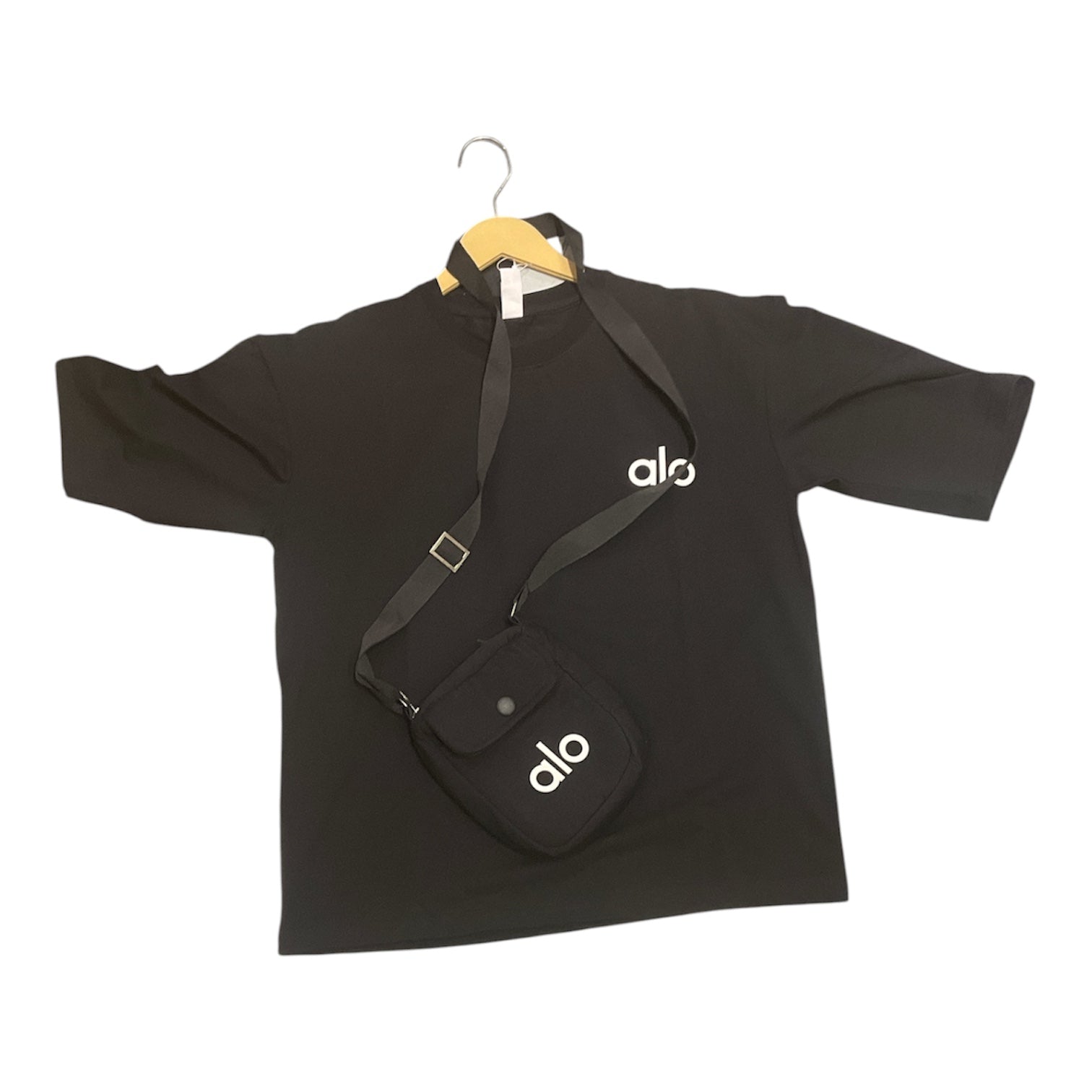 The Off-Duty Minimalist Set: Tee + Crossbody